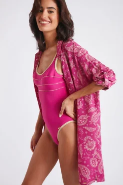 Chemise De Plage Fuchsia Imprimé Indien NOLIE VOILJAYERA -Maillots de bain femme Soldes 22e nolie voiljayer zhi53 dev3